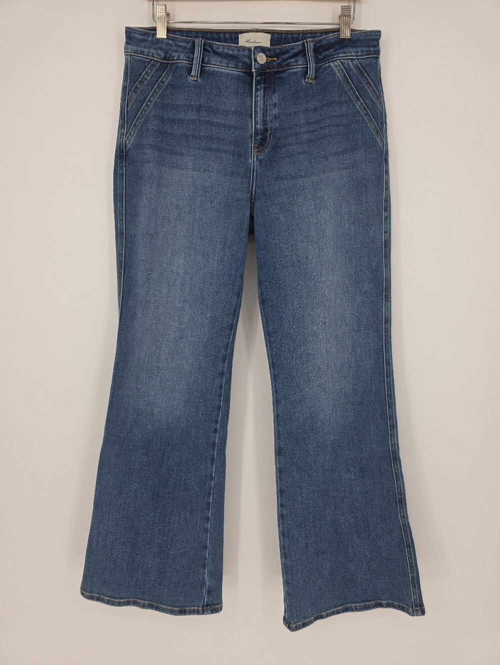 KanCan Petite Mid Rise Wide Flare Jeans Women's 11/29 Medium Wash Stretch - Picture 2 of 10